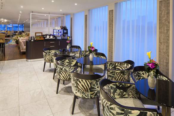 AmaWaterways LEA_CoffeeCorner.jpg